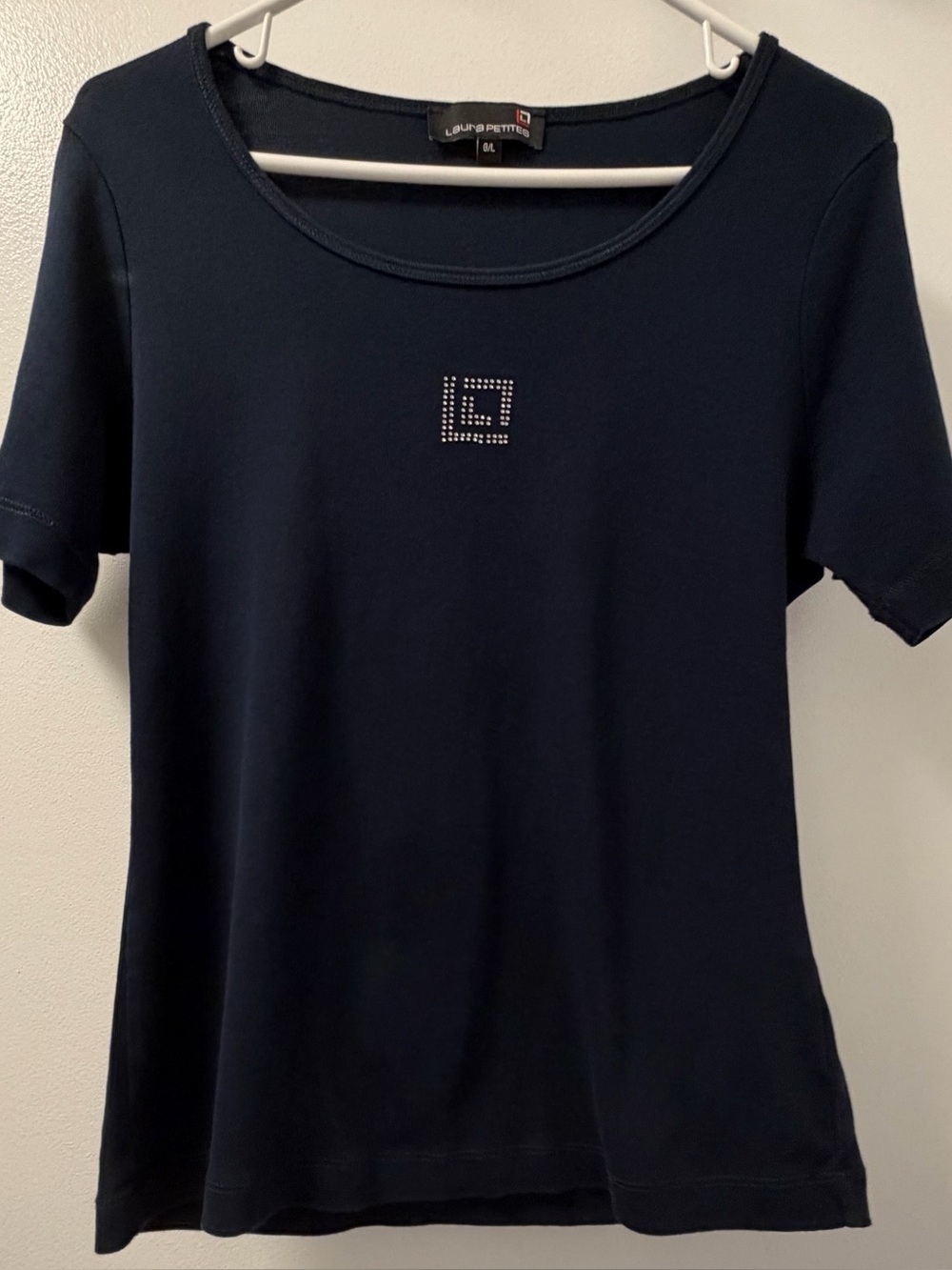 Laura Petites Navy Blue Rhinestone Logo Scoop Neck Top Size L